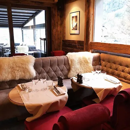 Le Castel Hotel Chamonix Mont Blanc