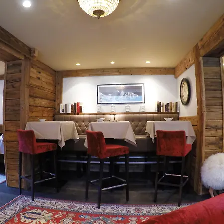 Le Castel Chamonix Mont Blanc