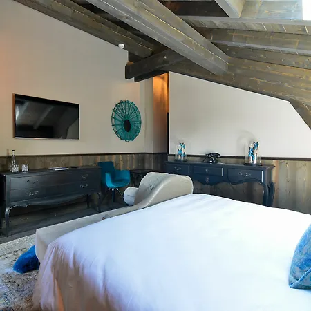 Отель Le Castel 3*
